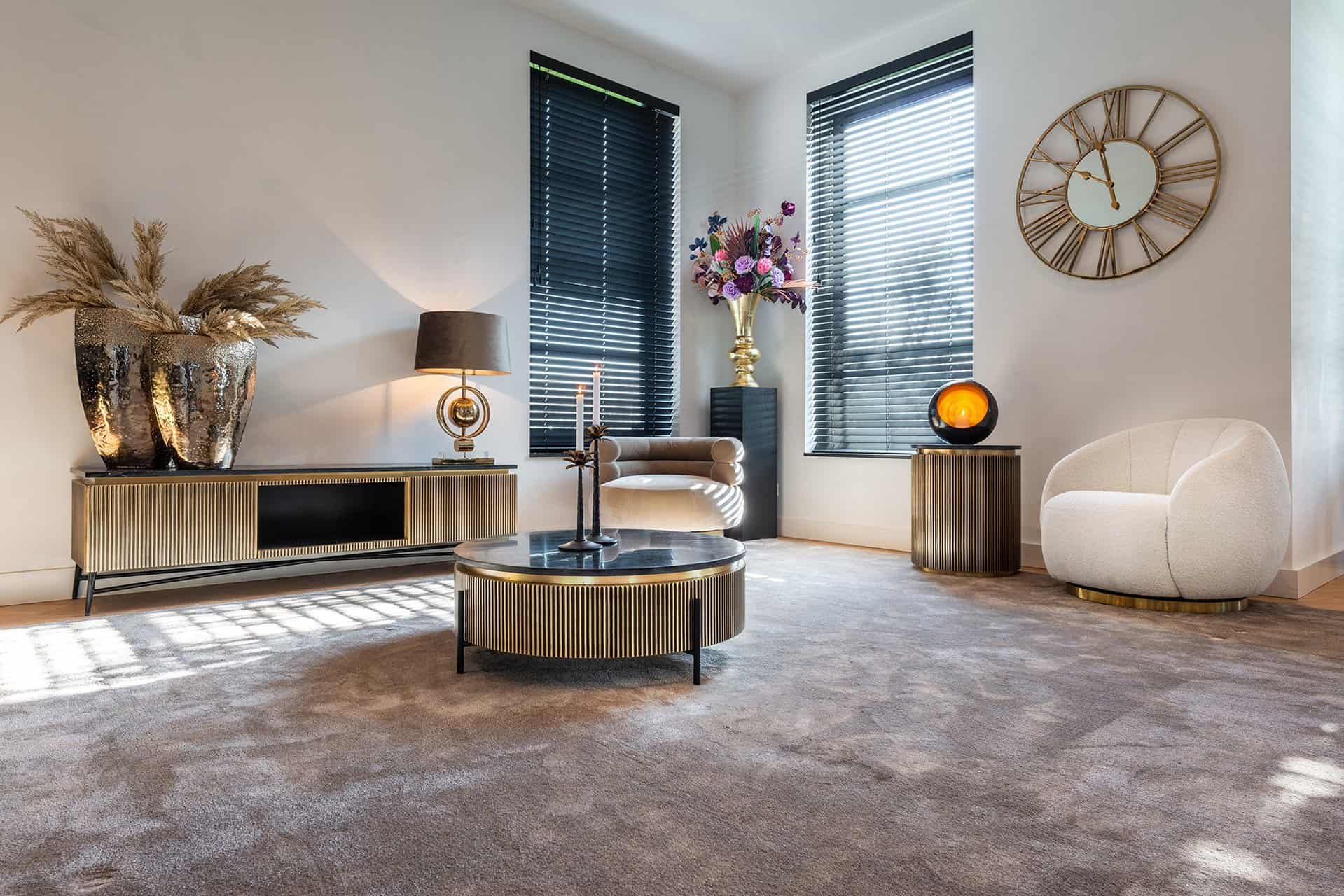 6849c50299c69-7574-7576-7573-s4528_sand_velvet-s4530_white_boucle-lb-0072-fo-0040-va-0098-ka-0092-ka-0093-setting_2-2