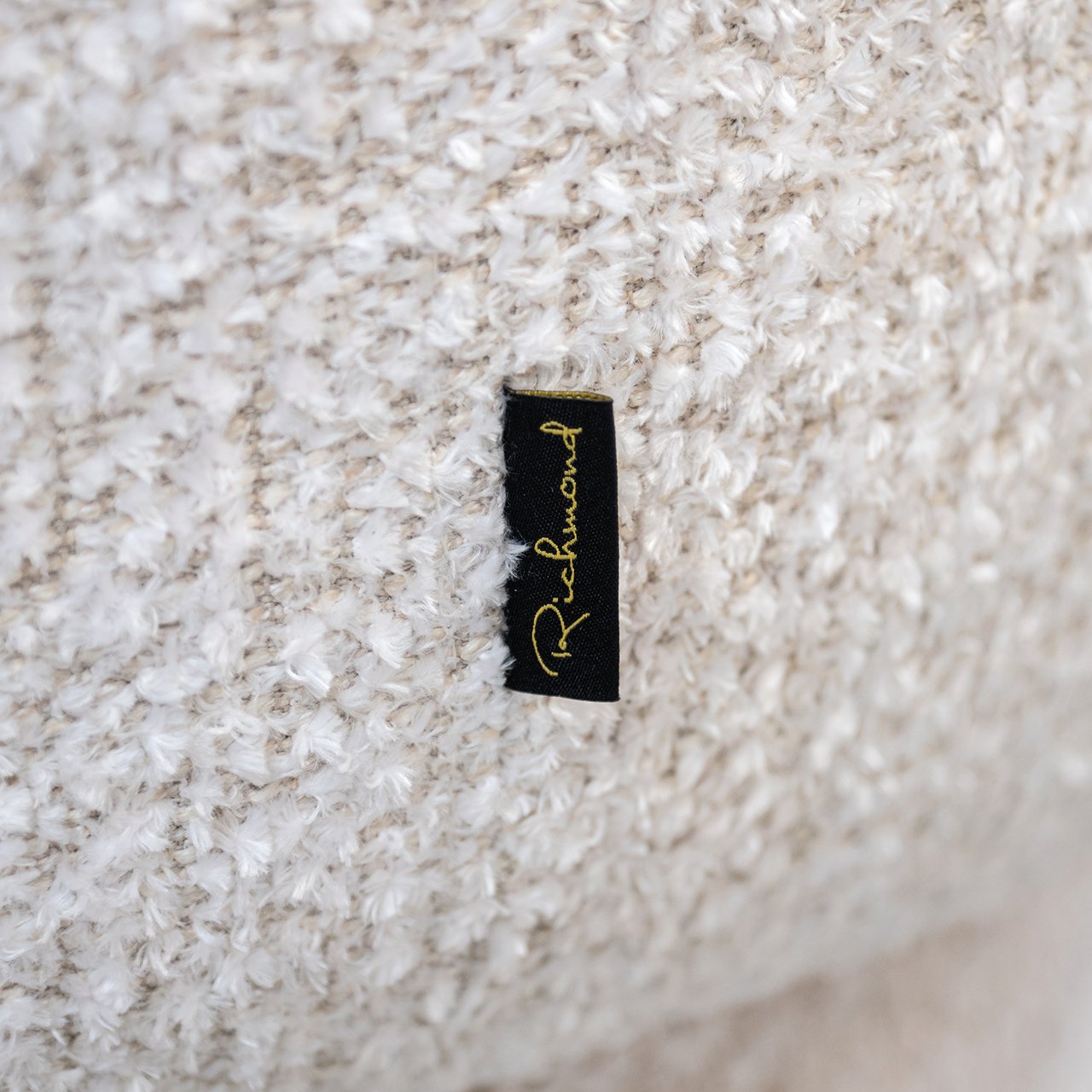 6849c62238aa9-s5160_lovely_cream-8