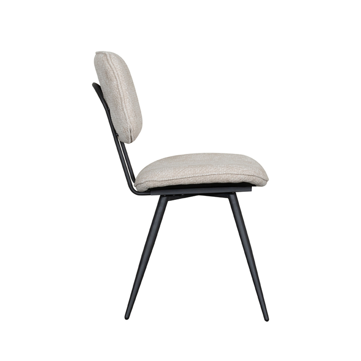 6851ca4b59afc-180122971_2